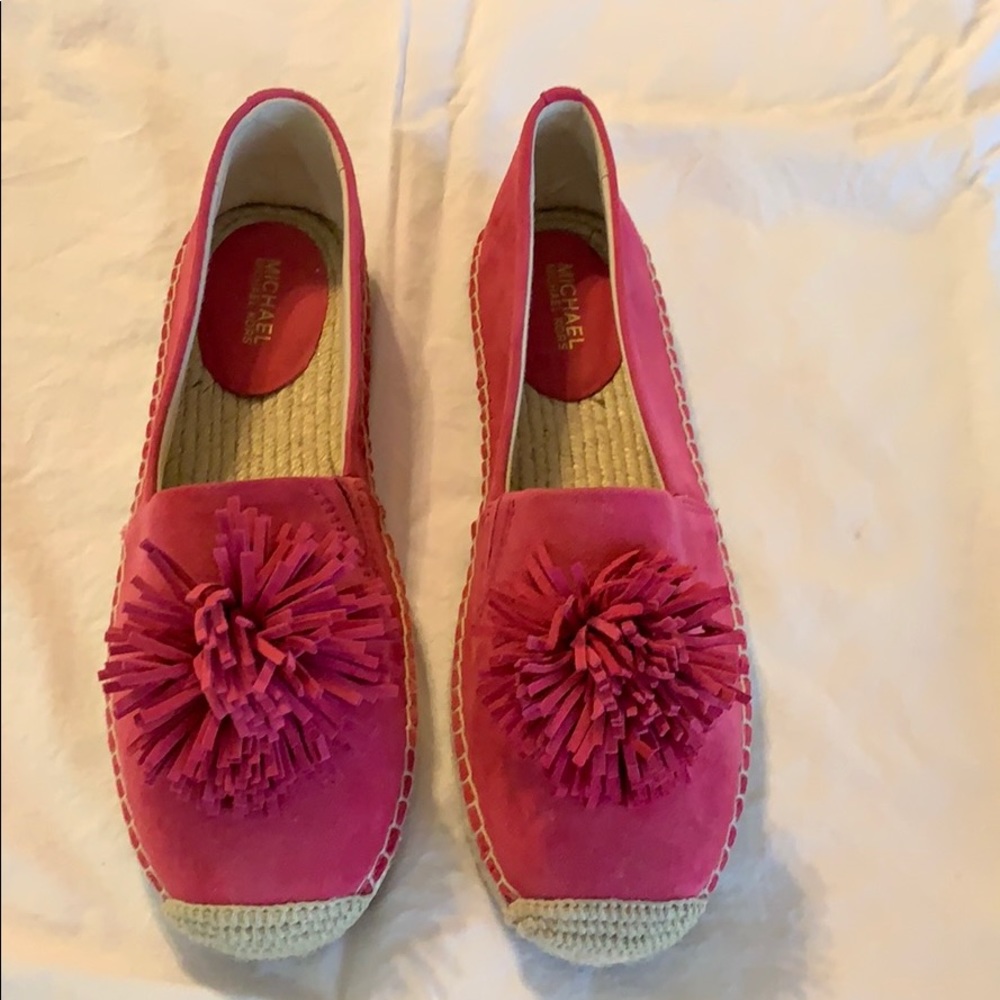 Shoe